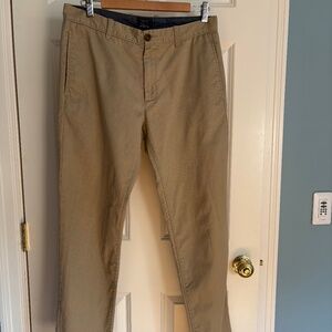 GapKhakis slim fit khakis